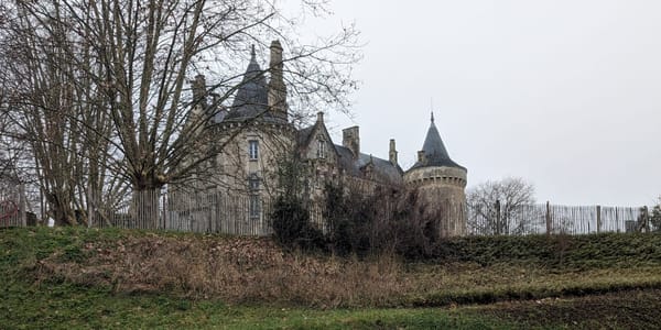 [Video] Castle of Saint-Aulaye